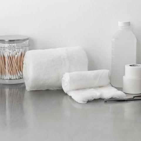 uses of cotton balls in first aid